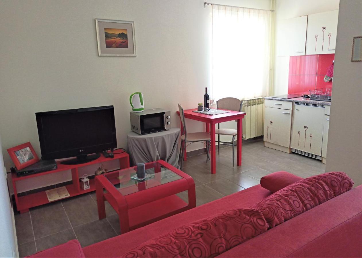 PUY Cozy Apartment In The City Center מראה חיצוני תמונה